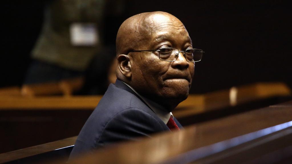 La Cour constitutionnelle sud-africaine a condamné ce mardi l’ancien président Jacob Zuma à 15 mois de prison pour outrage à la justice