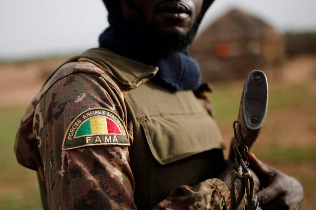 Mali : Soldat malien des (FAMa) lors de l'opération Barkhane à Ndaki, Mali, 29 juillet , 2019.. REUTERS/Benoit Tessier. Forces armées maliennes