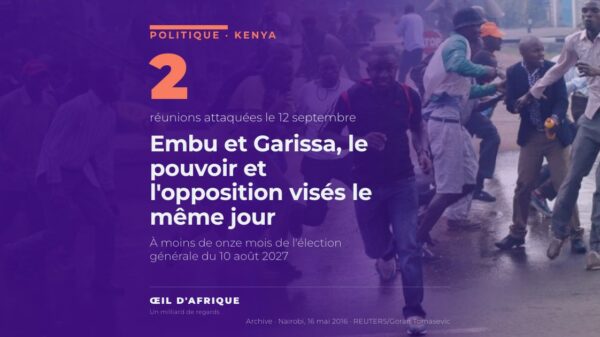 Manifestants de l'opposition fuyant les gaz lacrymogènes à Nairobi, le 16 mai 2016 (photo d'archive)