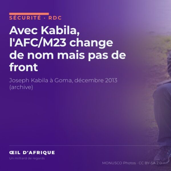 Joseph Kabila assis au bord du lac Kivu à Goma en 2013, l'ancien président désormais à la tête du FRN de Kabila